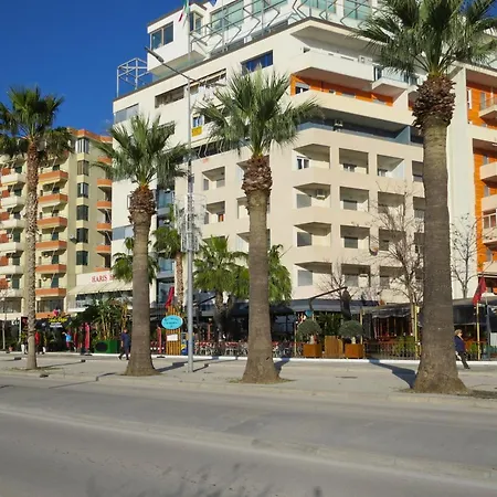 Appartement Monolocale Sul Lungomare Di Valona - 3-5 Ospiti *