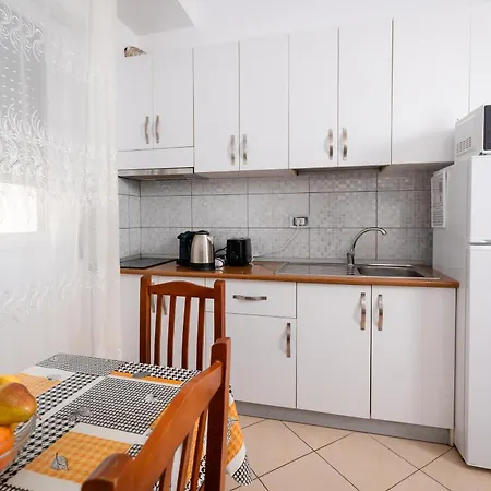 Monolocale Sul Lungomare Di Valona - 3-5 Ospiti